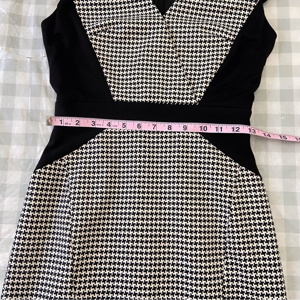 Cynthia Steffe Houndstooth Colorblock Sheath Dress Black White Size 0 Office Chi - Picture 10 of 16